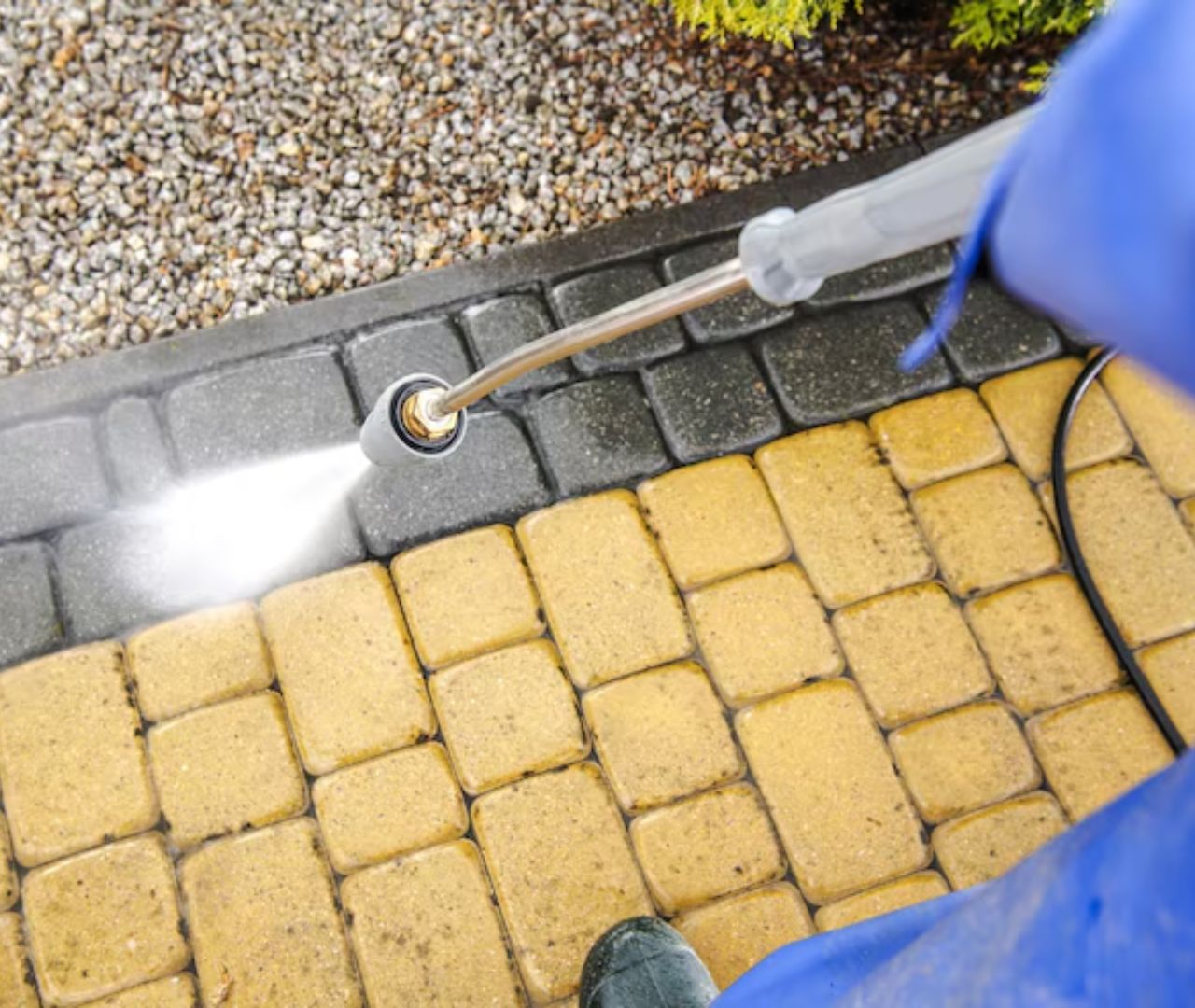 6 Top Tips to Choose Professional Driveway Cleaning Services